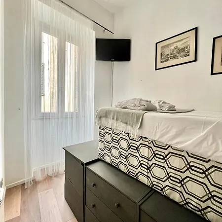 Sr Apartment